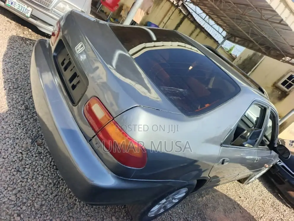Honda Civic 2000 Gray