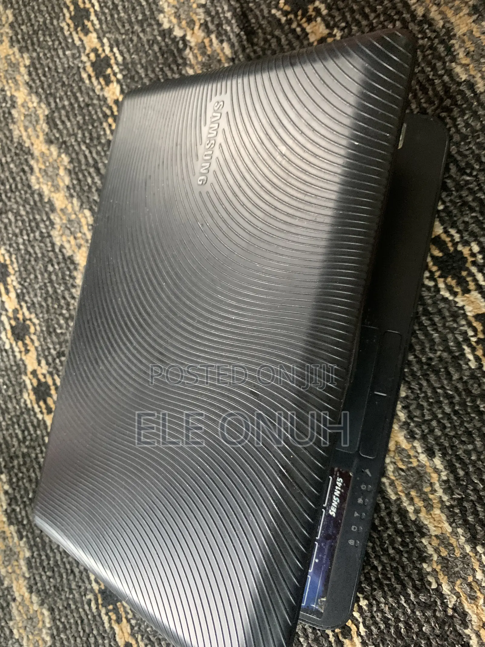 Laptop Samsung N145 4GB Intel Atom HDD+SSD 128GB
