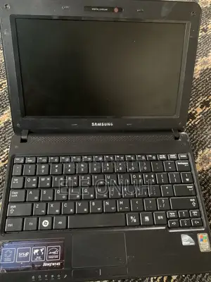 Laptop Samsung N145 4GB Intel Atom HDD+SSD 128GB