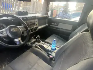 Toyota FJ Cruiser Base 4x4 2008 Red