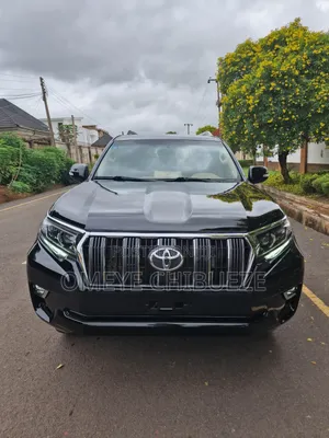 Toyota Land Cruiser Prado 2016 Black