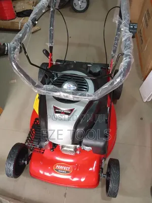 Engine Mower Machine