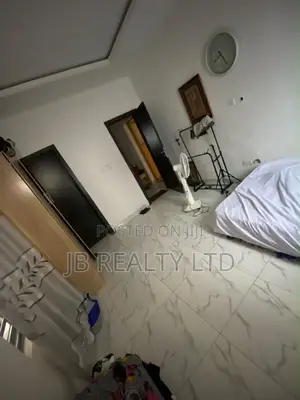 1bdrm Shared Apartment in Jakande /Ologolo, Lekki for rent
