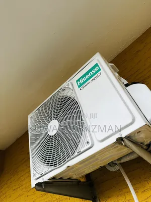 1.5hp Hisense Inverter AC With Free AC Kits