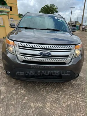 Ford Explorer XLT 4dr SUV AWD (3.5L 6cyl 6A) 2015 Gray