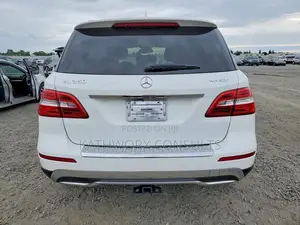Mercedes-Benz M Class 2015 White