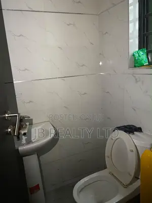1bdrm Shared Apartment in Ologolo, Lekki for rent