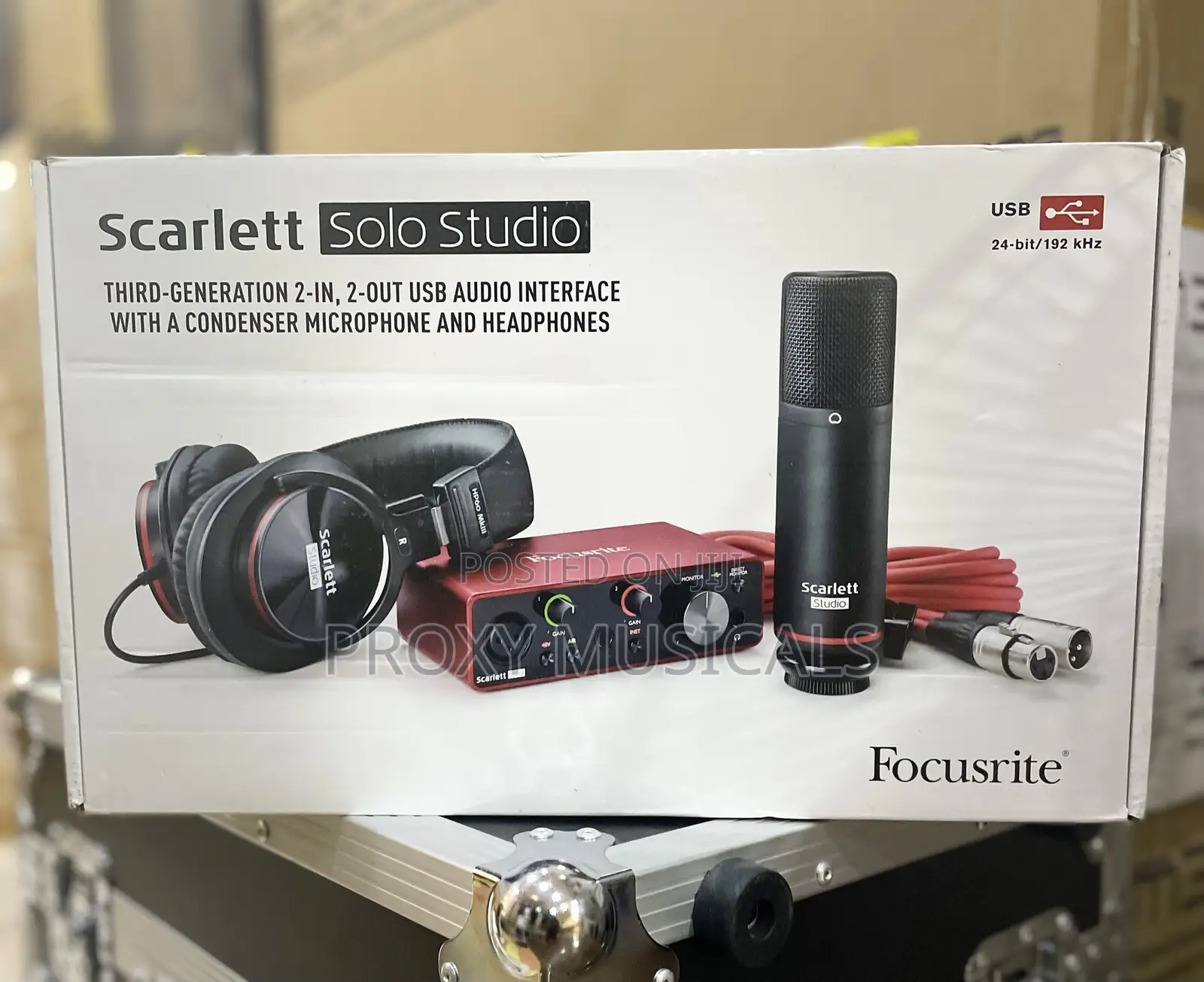 Focusrite Scarlett Solo Studio Bundle 3rd Gen