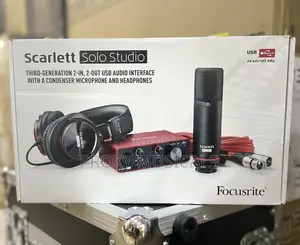 Focusrite Scarlett Solo Studio Bundle 3rd Gen