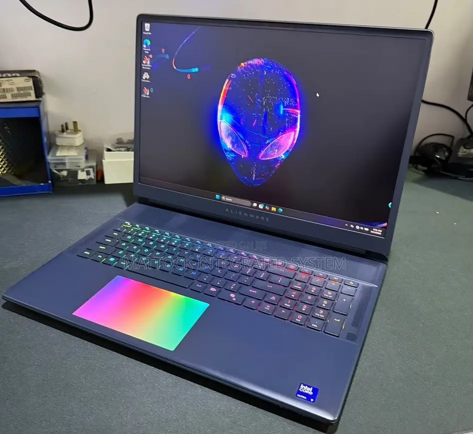 Laptop Dell 64GB Intel Core Ultra 9 SSD 2T