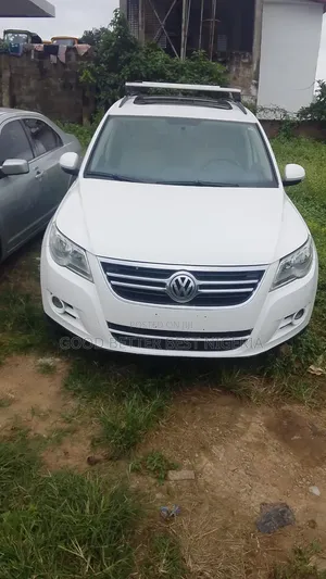 Volkswagen Tiguan S 4Motion 2011 White