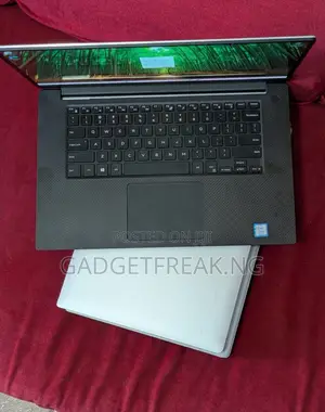 Laptop Dell Precision 5530 16GB Intel Core i7 SSD 512GB
