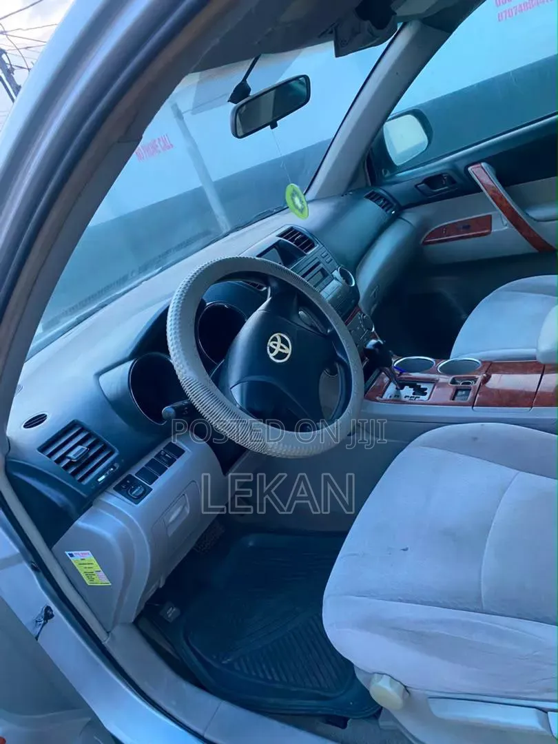 Toyota Highlander 2008 Silver