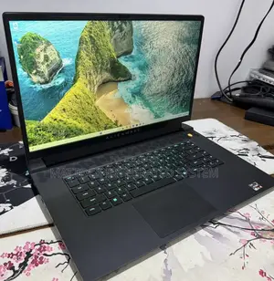 Laptop Dell 32GB AMD Ryzen 9 SSD 1T