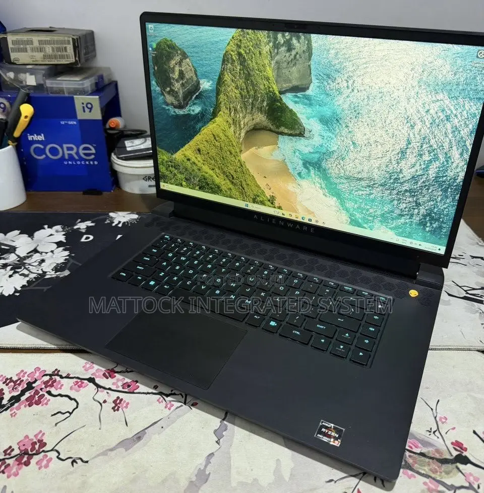 Laptop Dell 32GB AMD Ryzen 9 SSD 1T