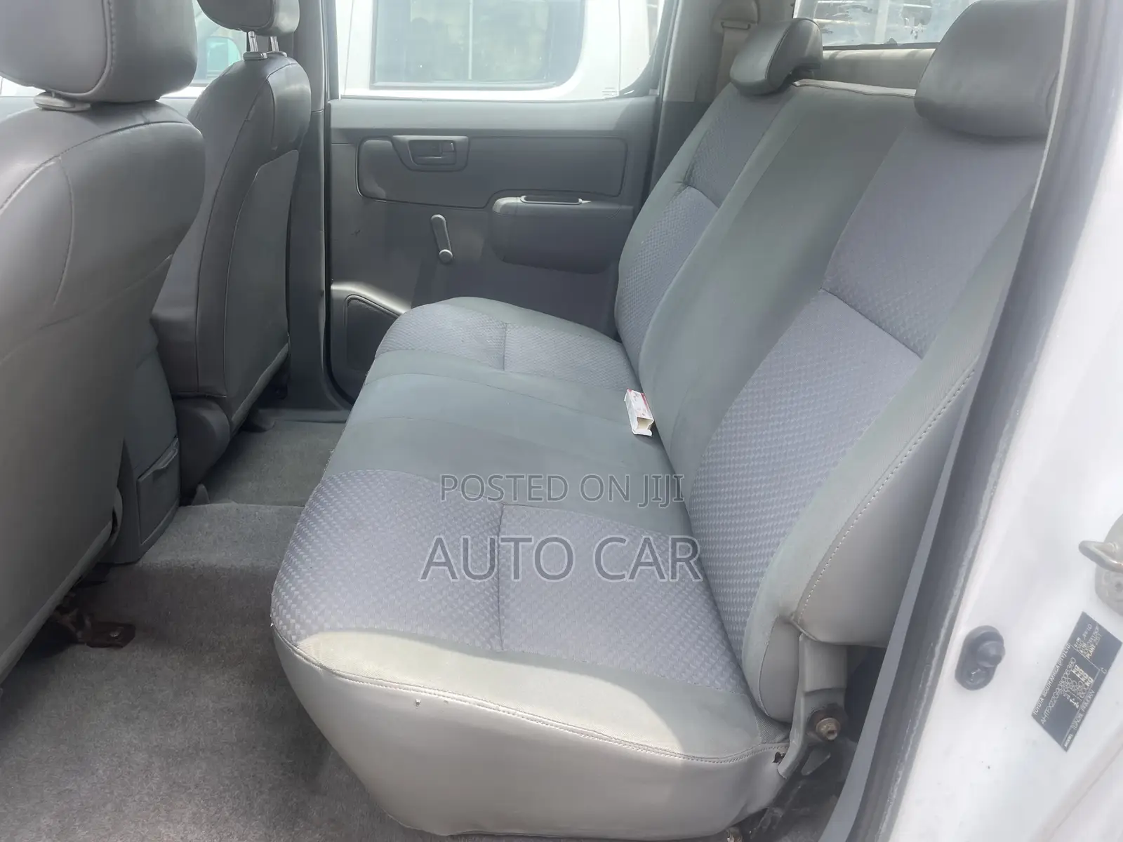 Toyota Hilux 2010 White