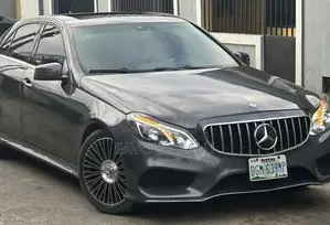 Mercedes-Benz E350 Base 4dr Sedan RWD (3.5L 6cyl 7A) 2013 Gray