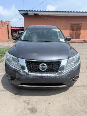 Nissan Pathfinder S 4dr SUV (3.5L 6cyl CVT) 2014 Gray