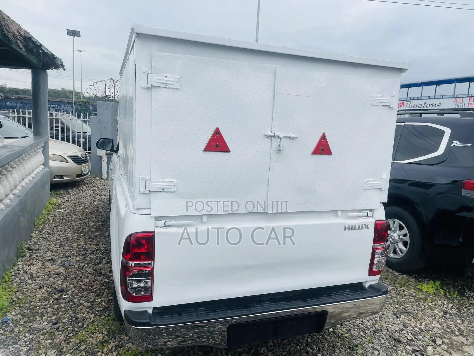 Toyota Hilux 2013 White