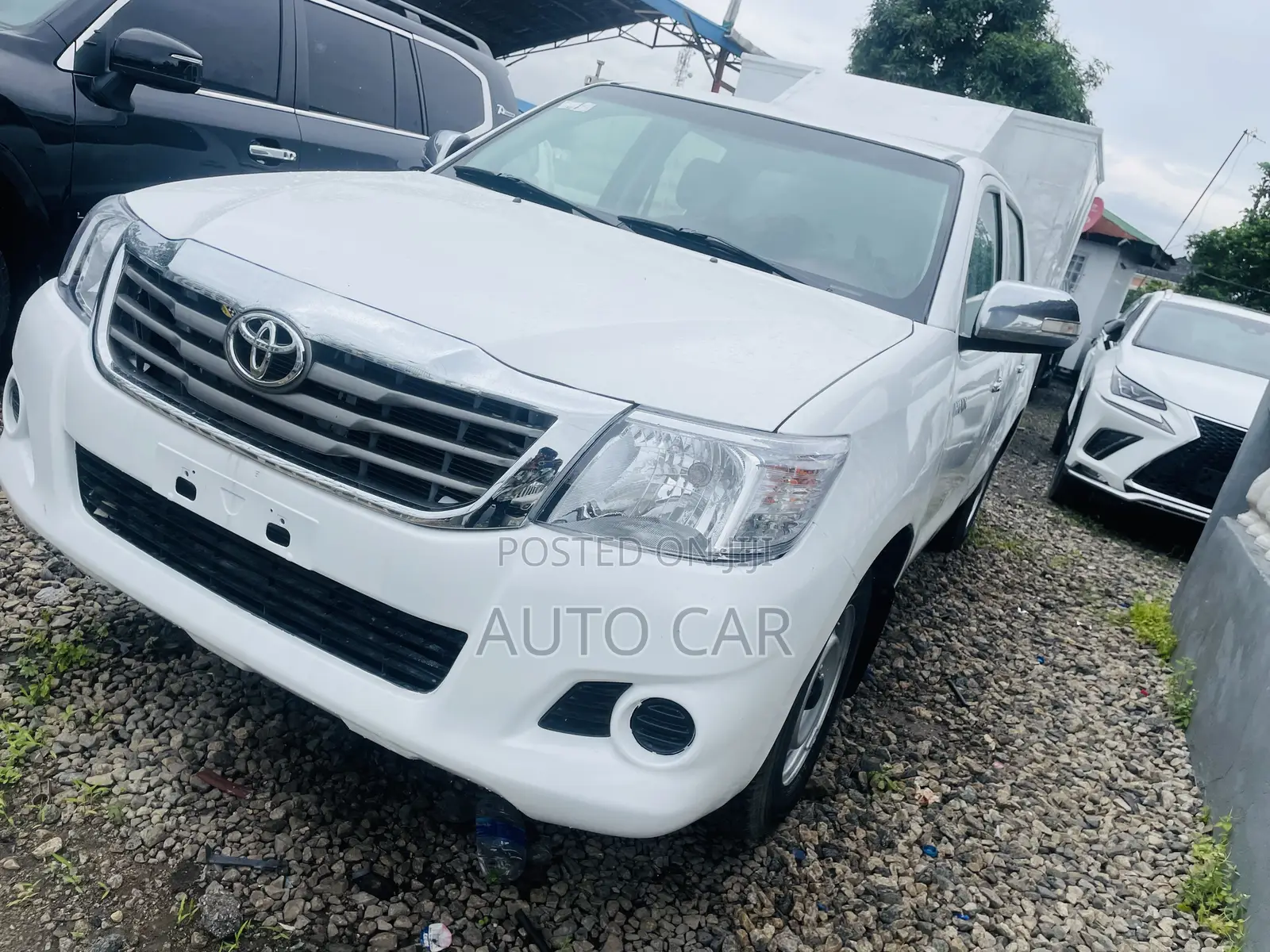 Toyota Hilux 2013 White