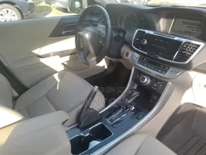 Honda Accord EX-L V-6 2dr Coupe FWD (3.5L 6cyl 6A) 2013 Gold