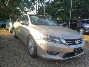 Honda Accord EX-L V-6 2dr Coupe FWD (3.5L 6cyl 6A) 2013 Gold
