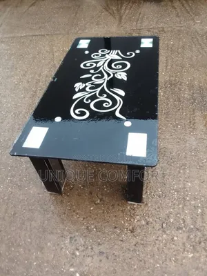 Top Quality Tampered Glass Top Center Table