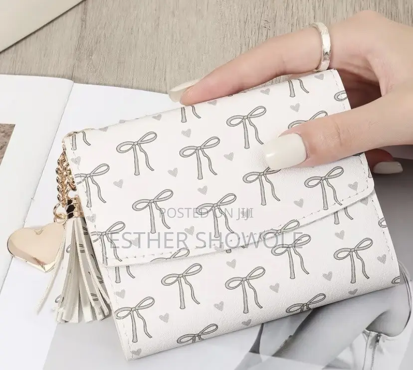 Cut, Compact and Classy Wallet