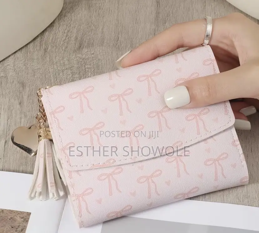 Cut, Compact and Classy Wallet