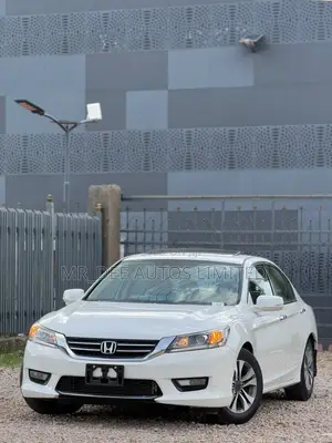 Honda Accord EX-L 4dr Sedan w/Navigation (2.4L 4cyl CVT) 2014 White