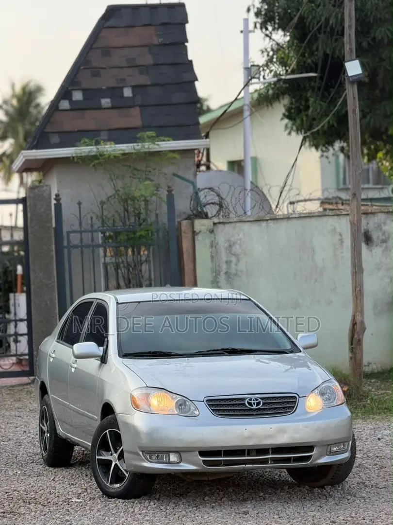 Toyota Corolla 2004 Silver