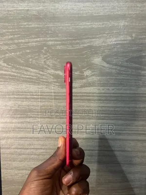 Apple iPhone 11 64 GB Red