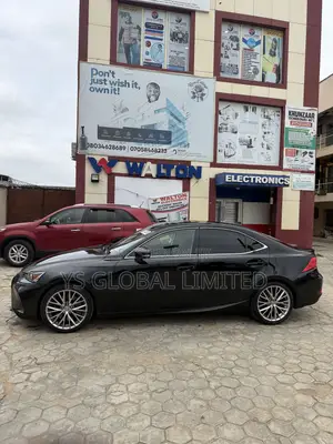 Lexus IS 200t 2017 Black