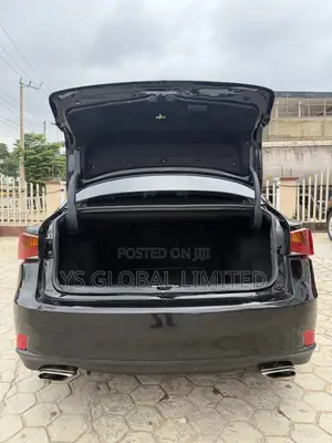 Lexus IS 200t 2017 Black