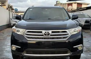 Toyota Highlander Limited 3.5L 2WD 2013 Black
