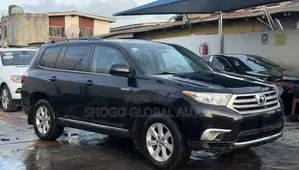 Toyota Highlander Limited 3.5L 2WD 2013 Black