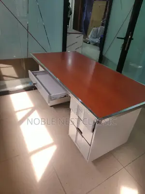 Office Table/Desk (5ft)