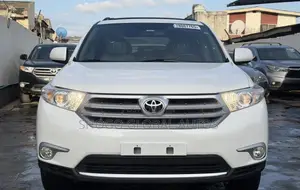 Toyota Highlander Limited 2011 White