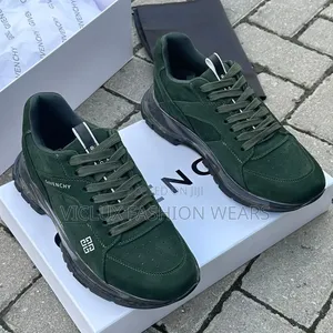 Givenchy Luxury Men Sneakers