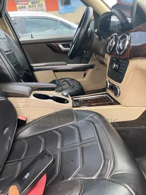 Mercedes-Benz GLK-Class 350 2012 Black