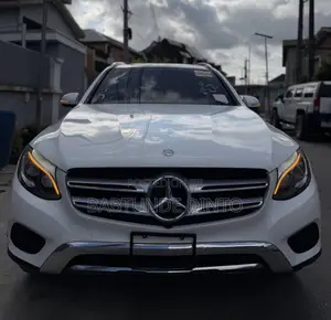 Mercedes-Benz GLC-Class 2017 White