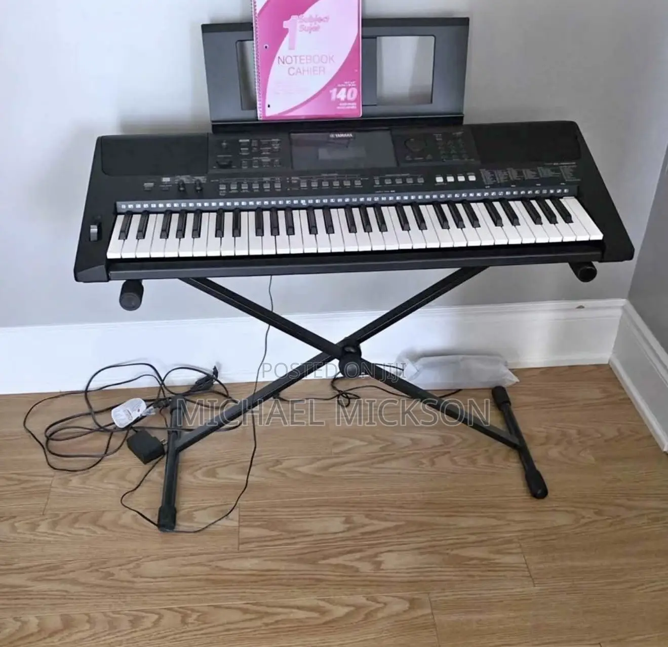 Yamaha PSR-E463