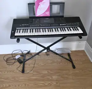 Yamaha PSR-E463