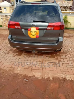 Toyota Sienna 2025 Gray
