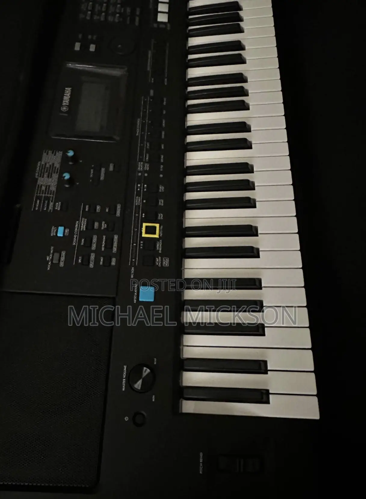 Yamaha PSR E473