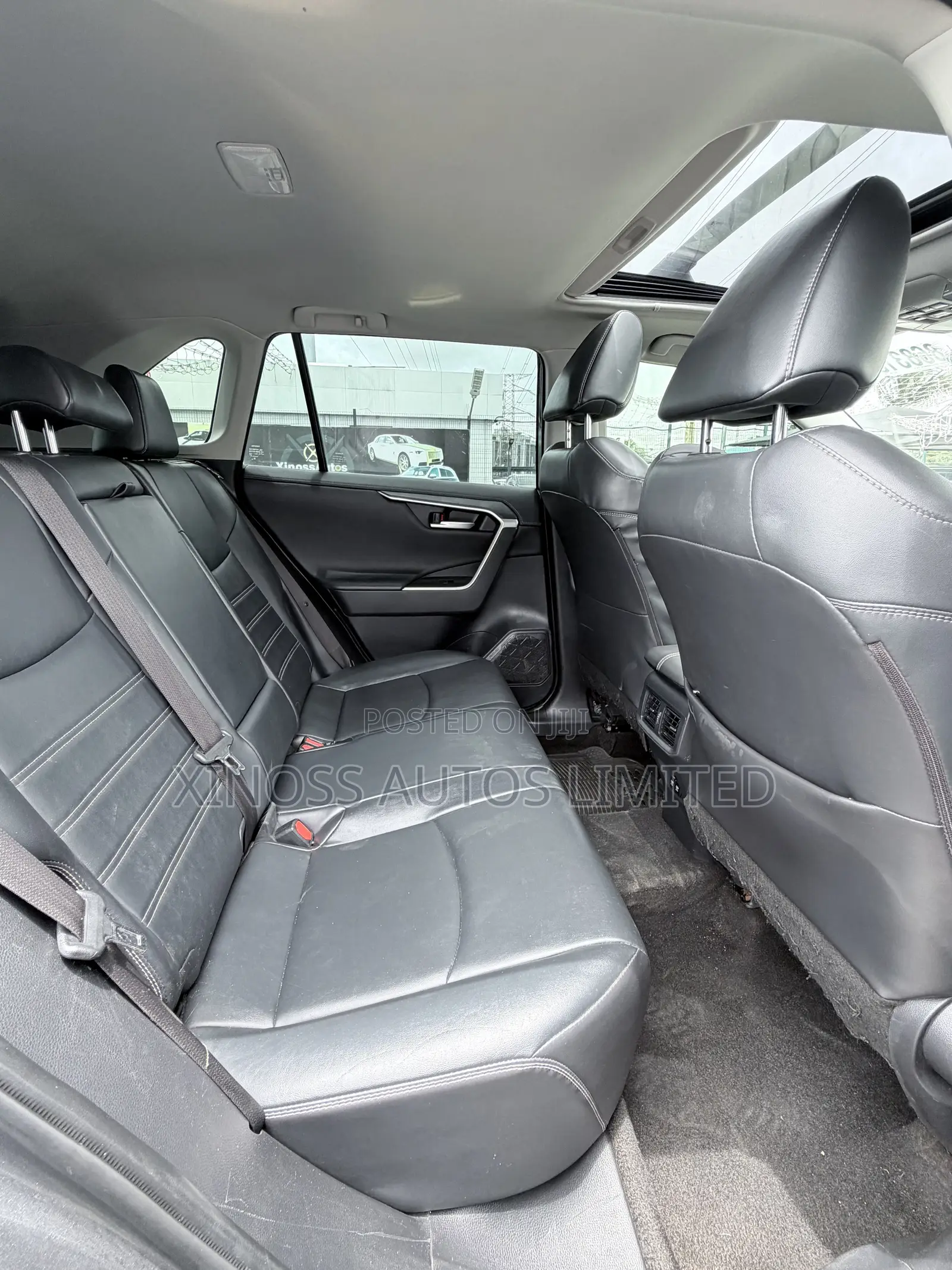 Toyota RAV4 Limited AWD 2020 Gray