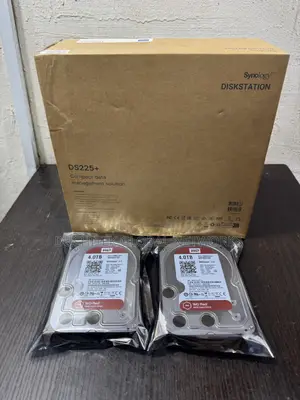 Synology Ds225+ Nas Disk Station and 2units of 4TB WD Red Nas HDD