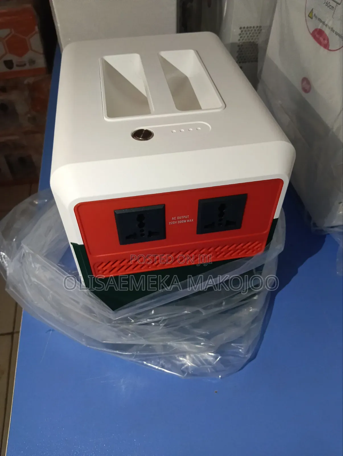 All in 1 Solar Generator