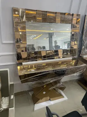 Mirror Console