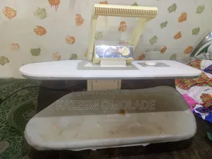 Singer Stoning Machine